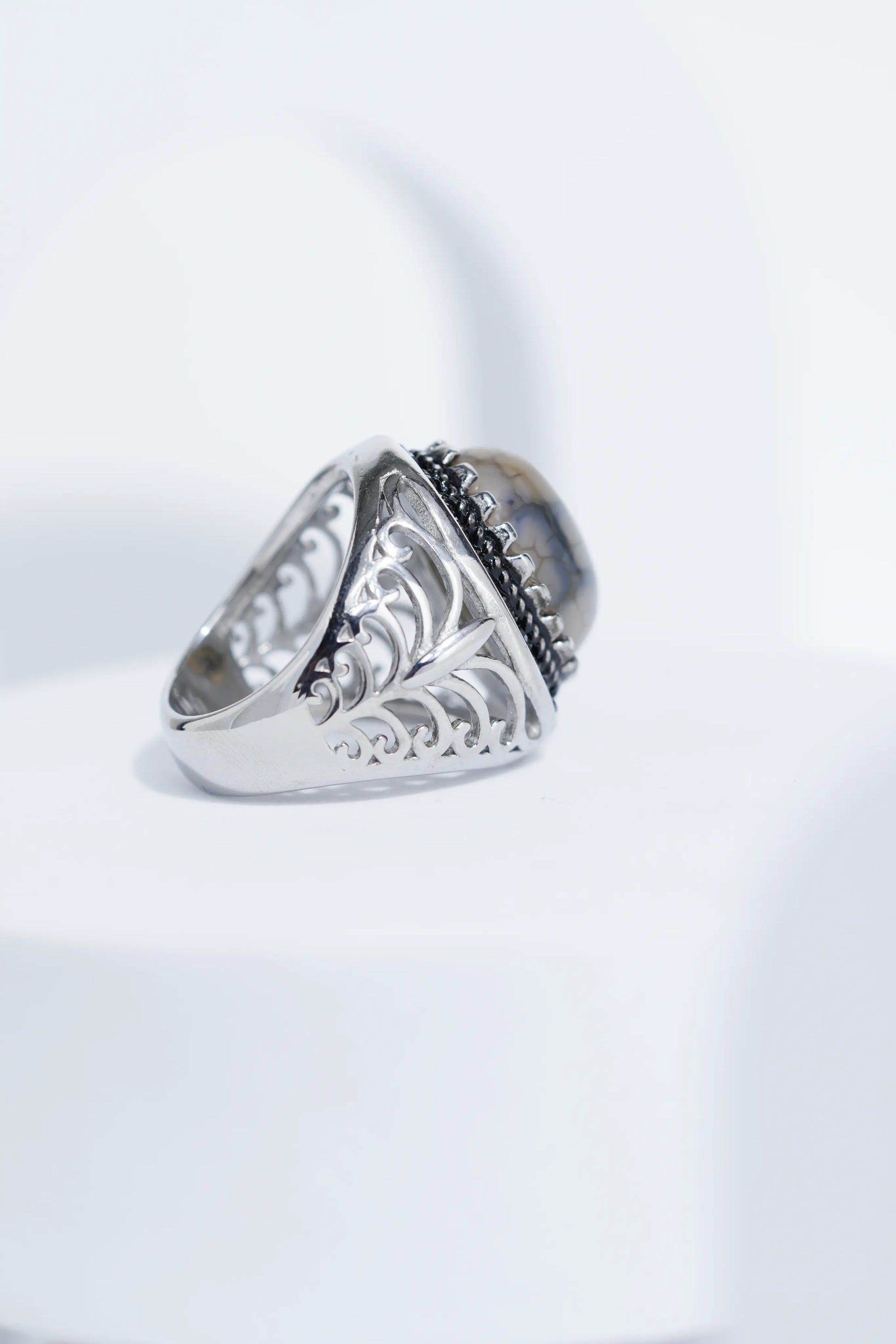 Sliver Oval Shape Stone Ring for Men worldjewel.in men's ring