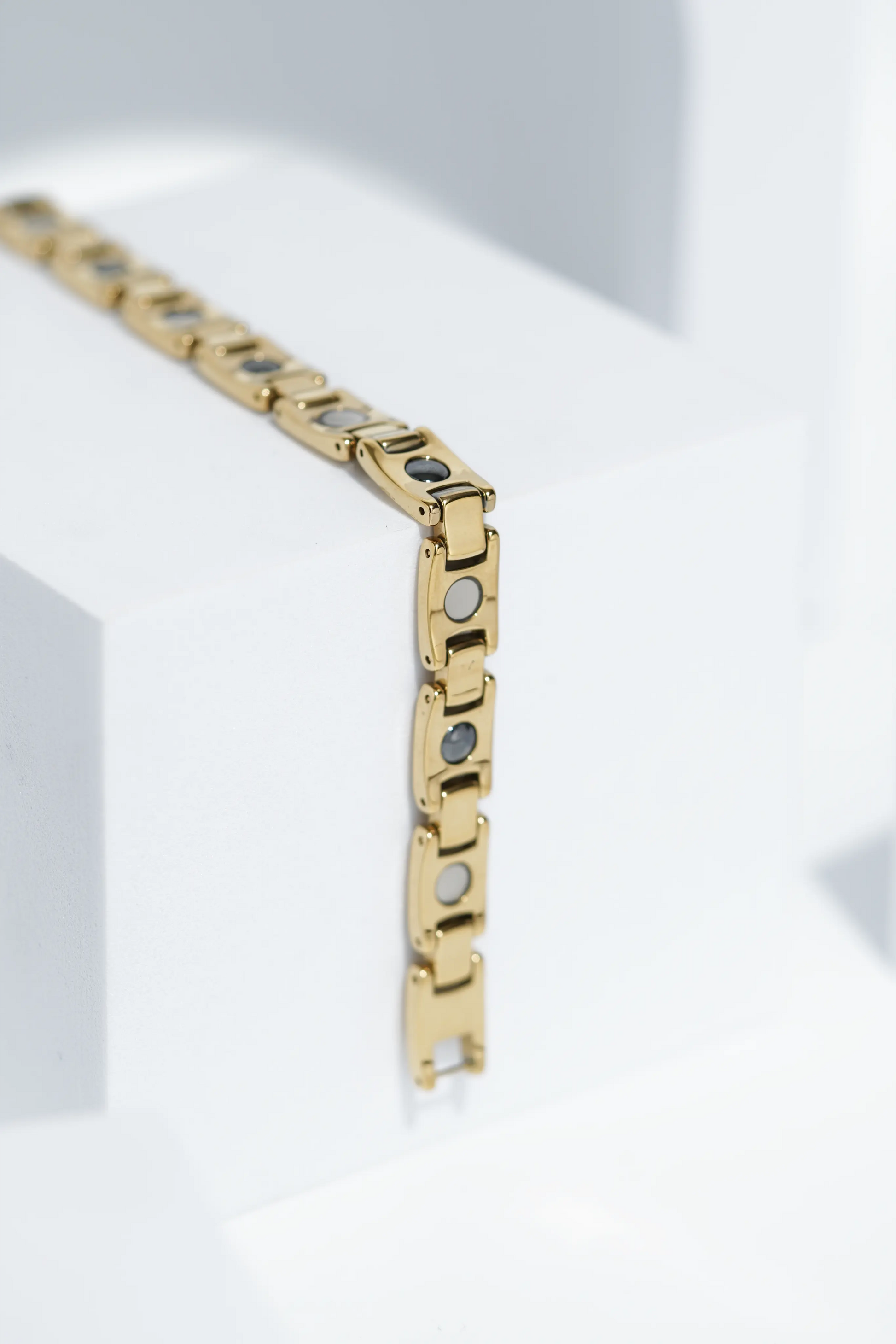 Solis - Ceramic bracelet for men. worldjewel.in men's bracelets