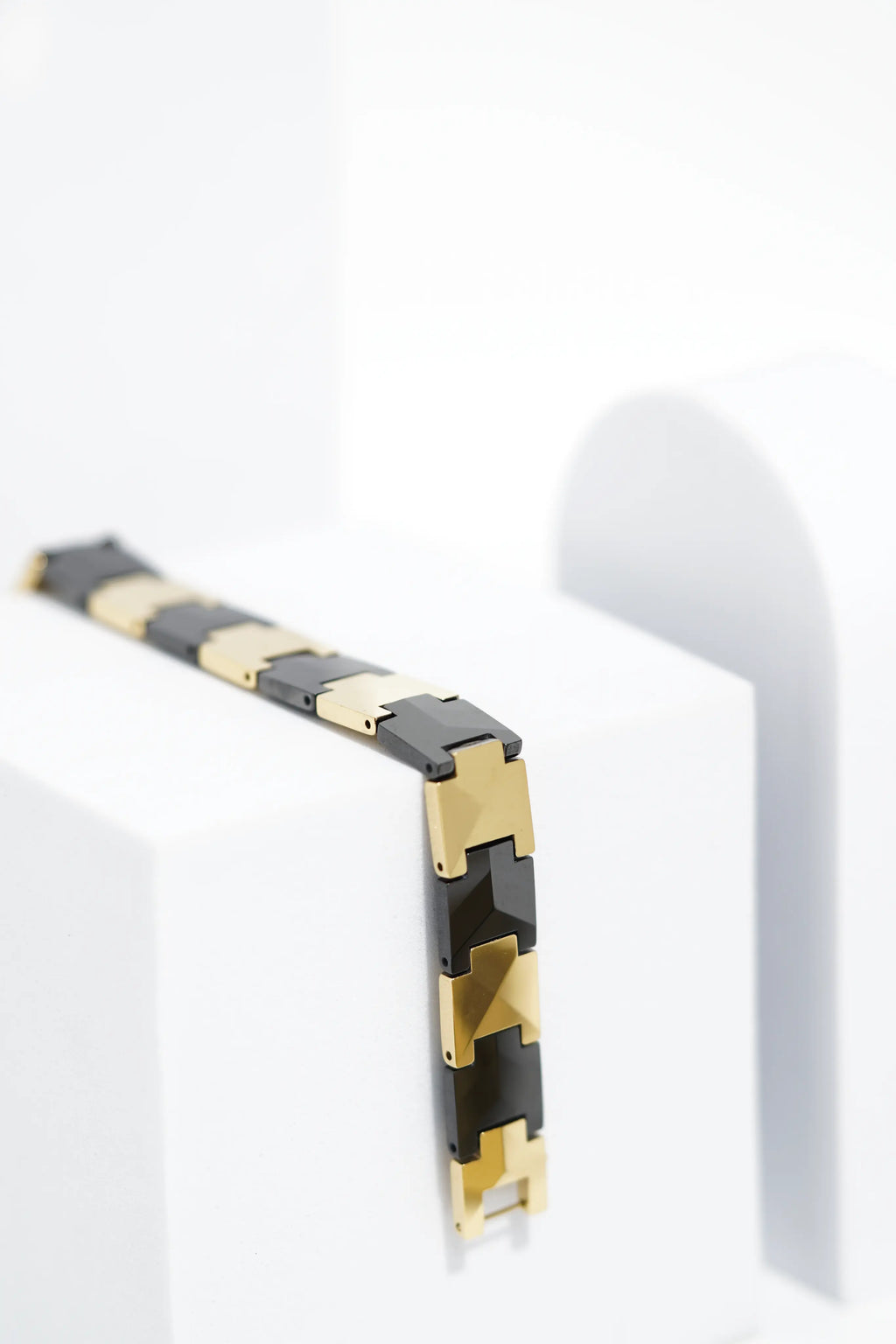 SubtleShine Ceramic bracelet for men. worldjewel.in men's bracelets