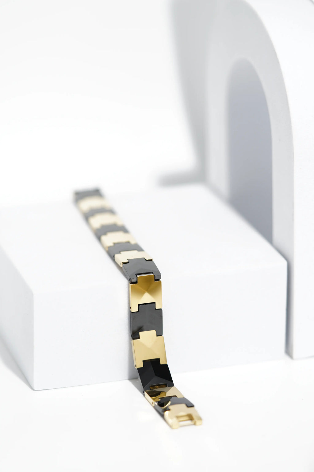 SubtleShine Ceramic bracelet for men. worldjewel.in men's bracelets