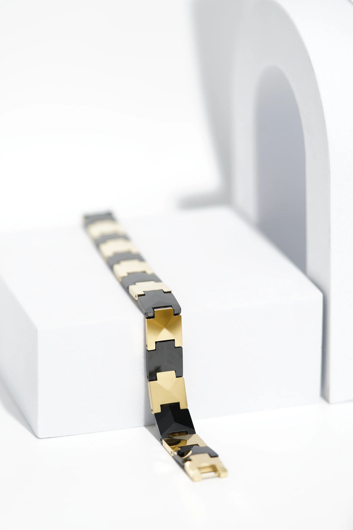 SubtleShine Ceramic bracelet for men. worldjewel.in men's bracelets