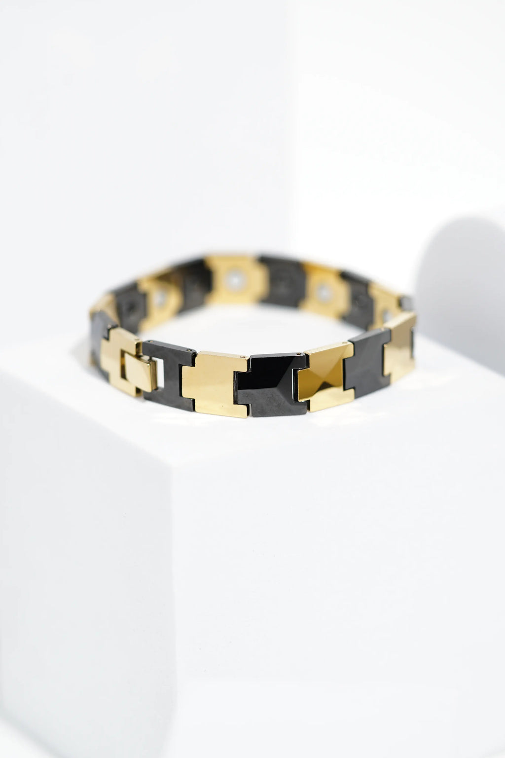 SubtleShine Ceramic bracelet for men. worldjewel.in men's bracelets