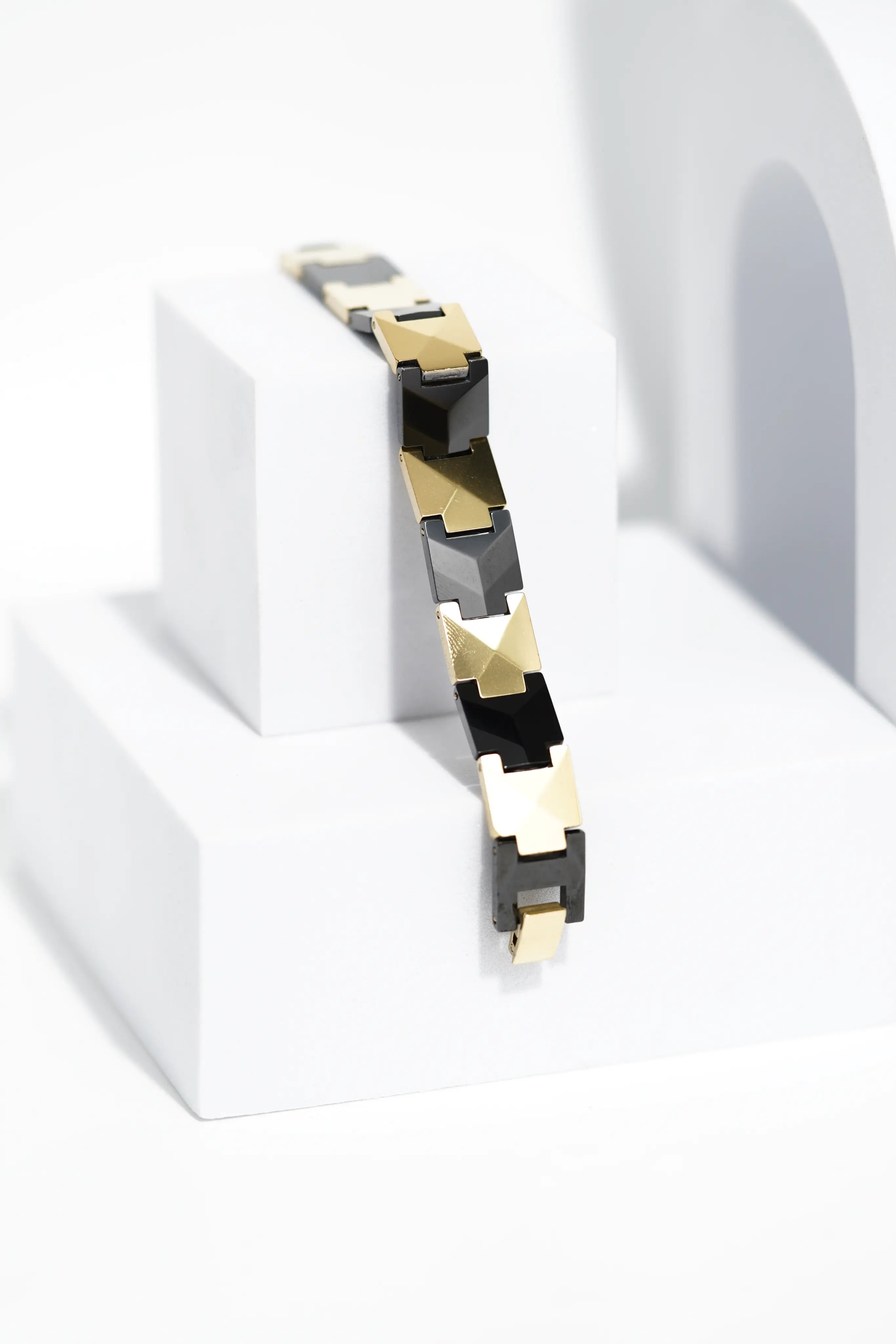 SubtleShine Ceramic bracelet for men. worldjewel.in men's bracelets