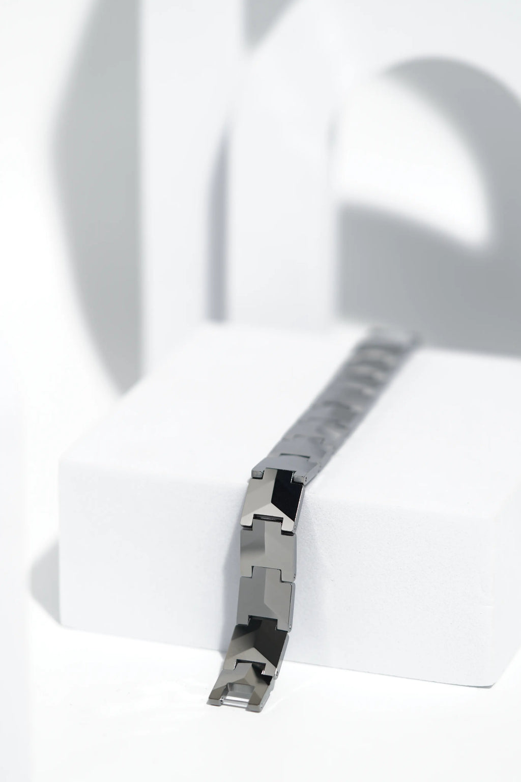 TrueForm - Ceramic bracelet for men. worldjewel.in men's bracelets