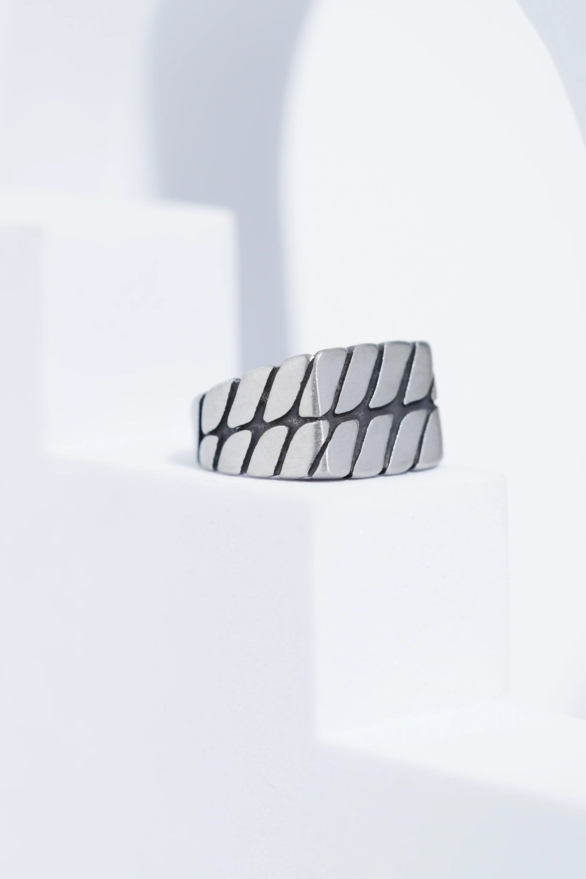 Twisted Pattern Silver & Golden Shiney Ring For Men worldjewel.in men's ring