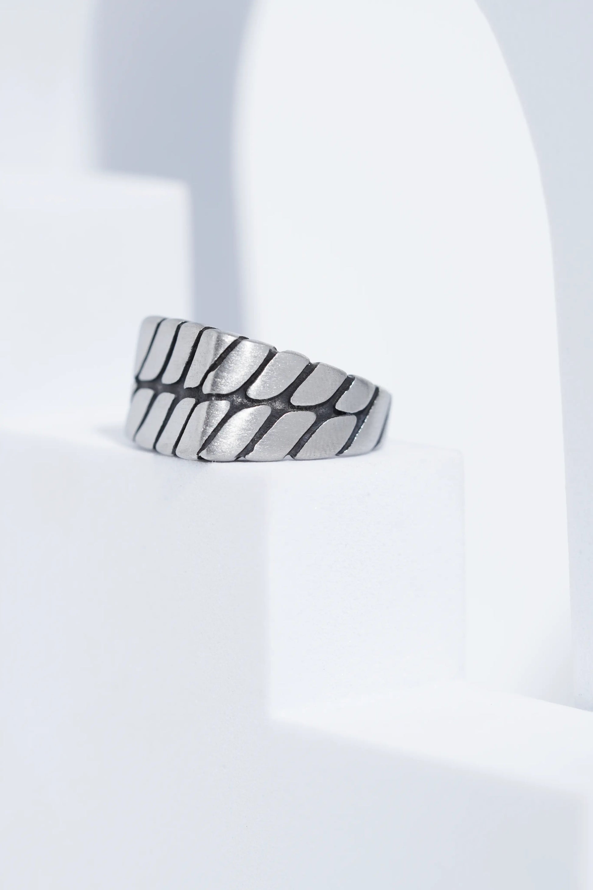 Twisted Pattern Silver & Golden Shiney Ring For Men worldjewel.in men's ring