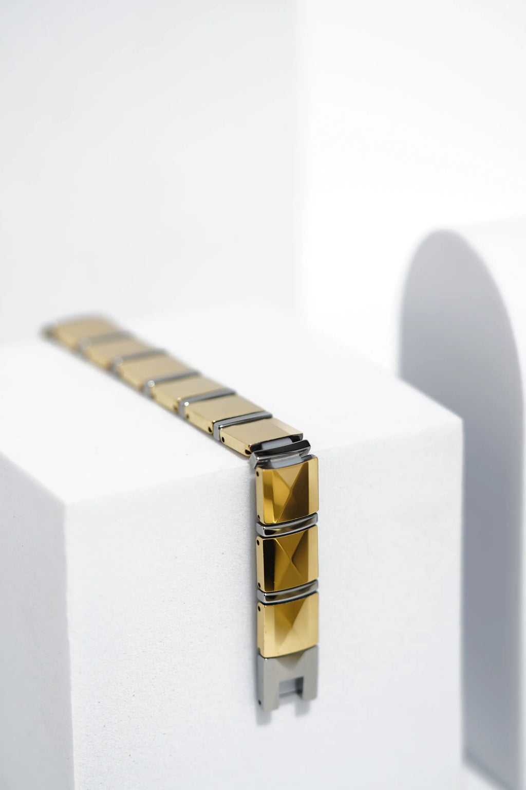 Velin - Ceramic bracelet for men. worldjewel.in men's bracelets
