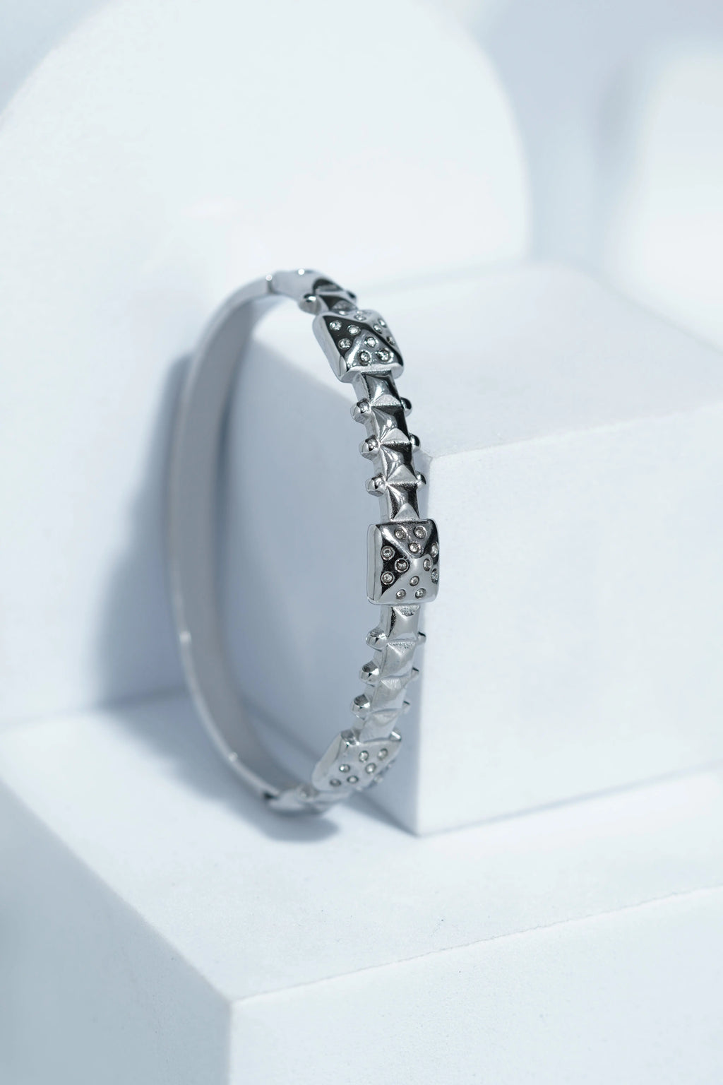 Velora Loop Bangle Bracelet worldjewel.in CUFF BRACELET FOR WOMEN