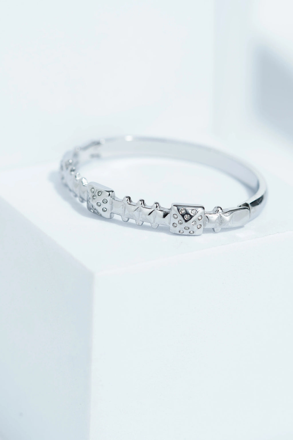 Velora Loop Bangle Bracelet worldjewel.in CUFF BRACELET FOR WOMEN