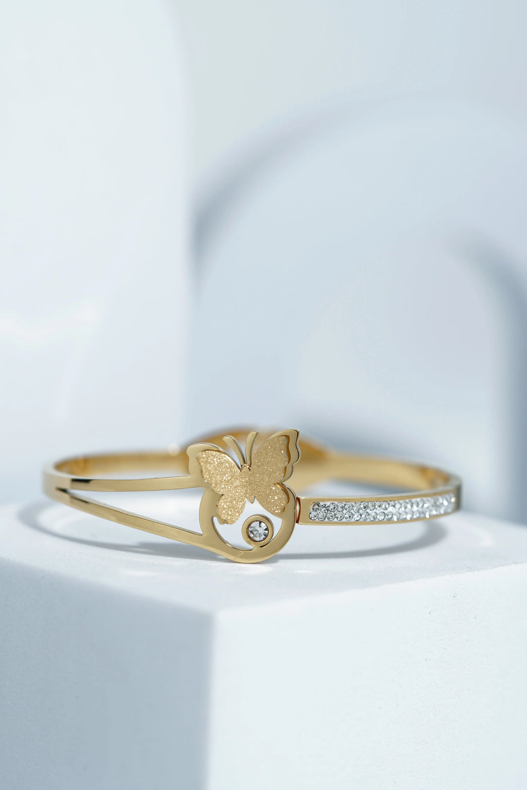 Velvet Trace Bangle Bracelet worldjewel.in CUFF BRACELET FOR WOMEN