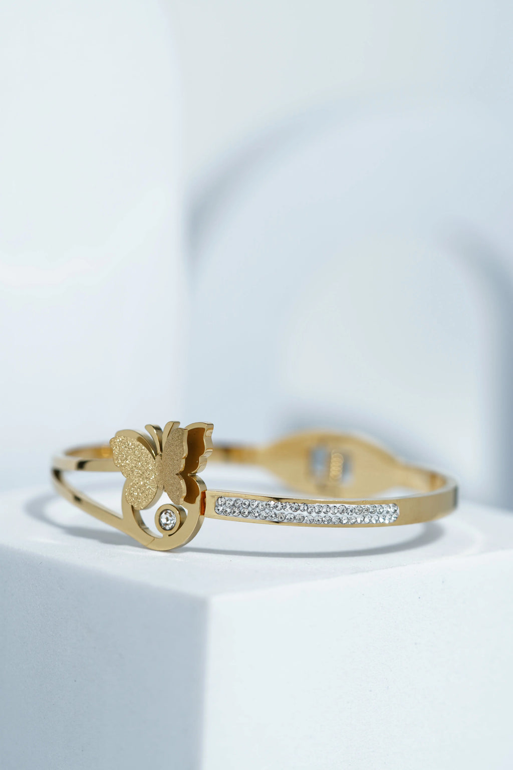 Velvet Trace Bangle Bracelet worldjewel.in CUFF BRACELET FOR WOMEN