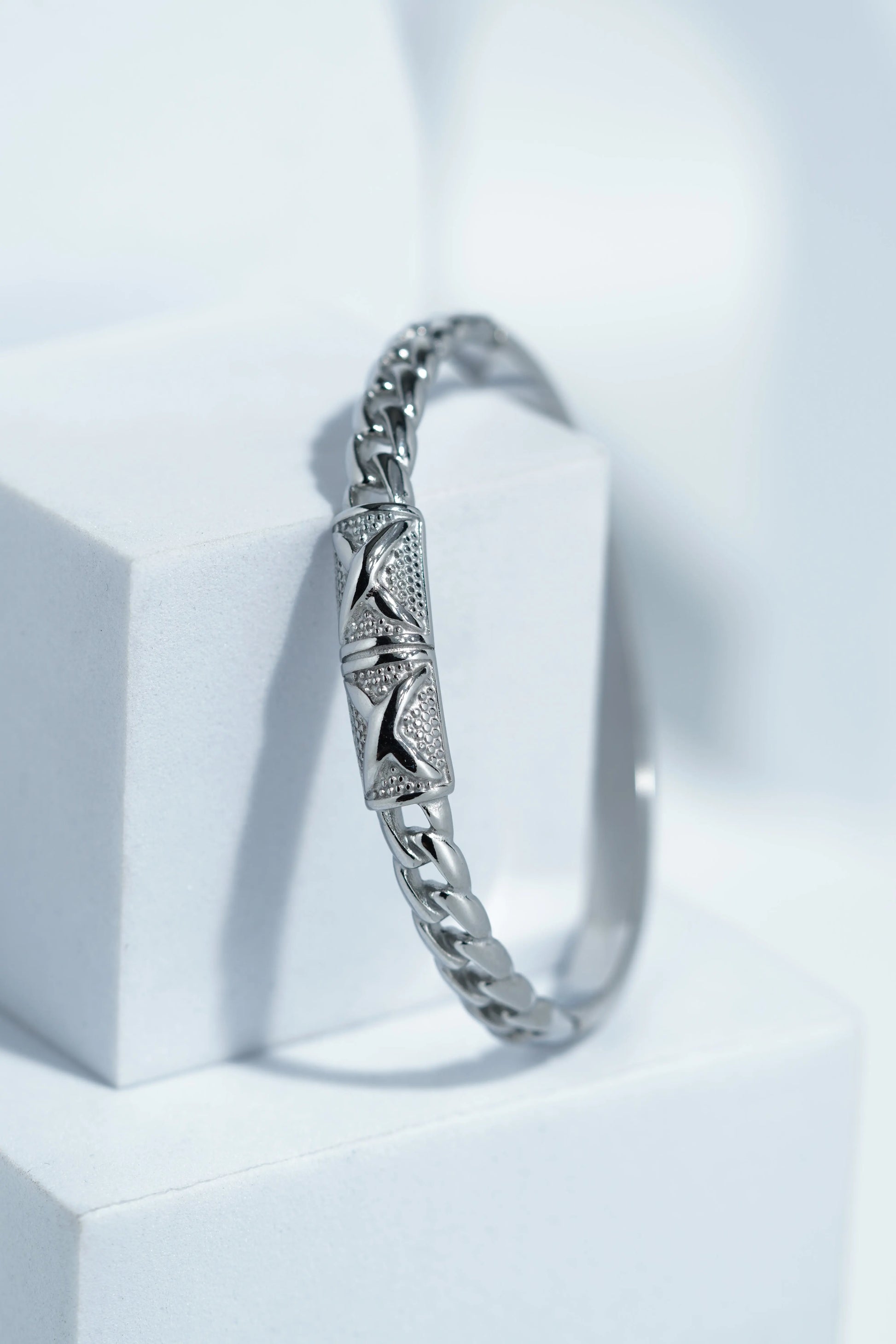 Vyne Halo Bangle Bracelet worldjewel.in CUFF BRACELET FOR WOMEN