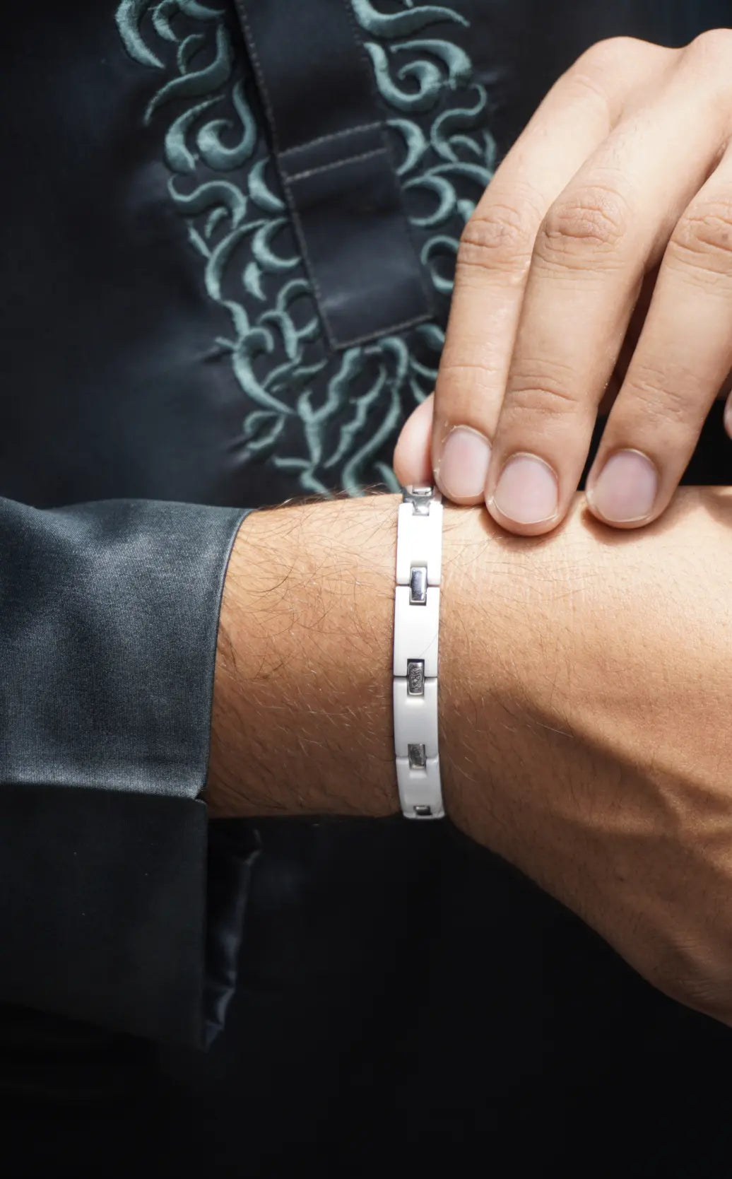 White - Ceramic bracelet for men. worldjewel.in men's bracelets