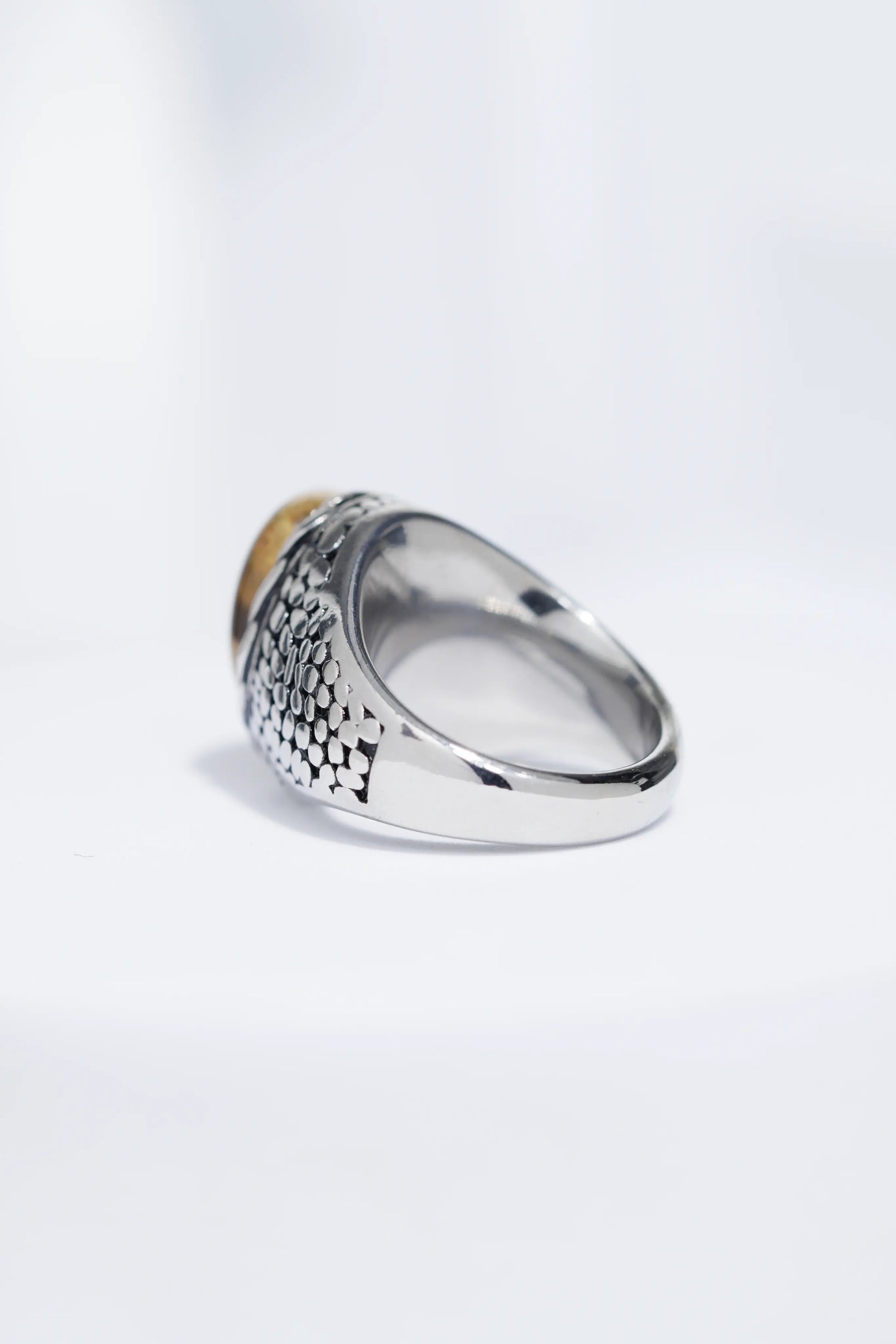 Wooden Textured Jem Turkish Ring For Men. worldjewel.in men's ring