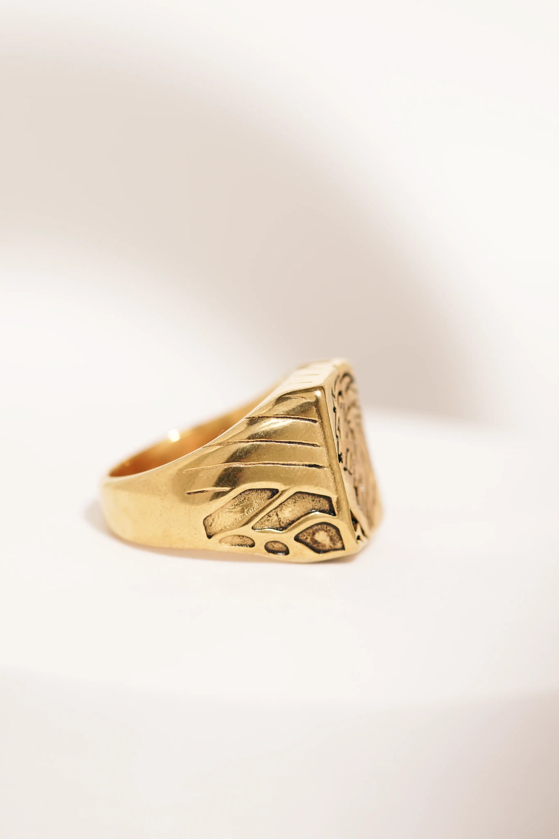 lion Engraved ring worldjewel.in men's ring