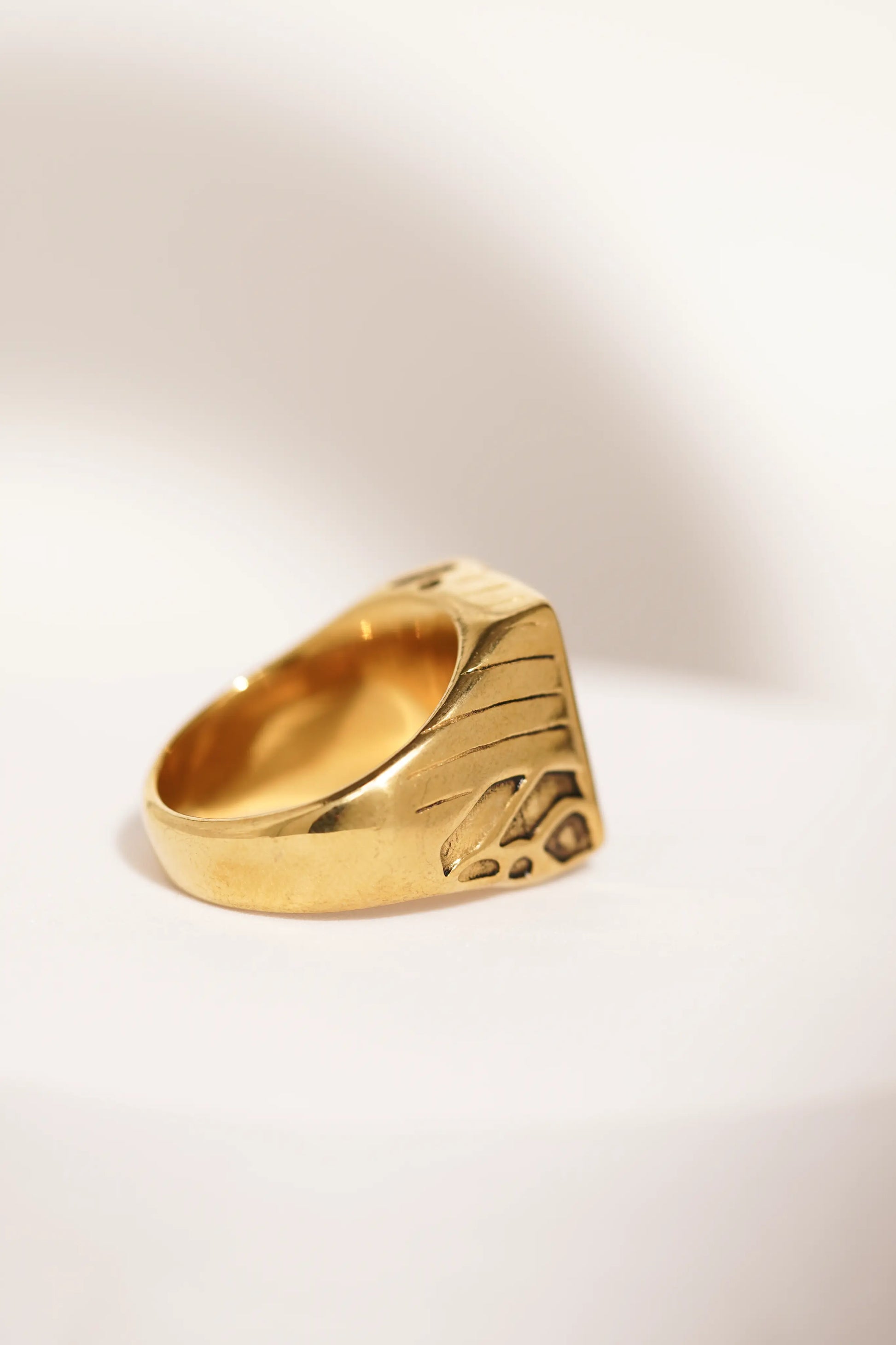 lion Engraved ring worldjewel.in men's ring