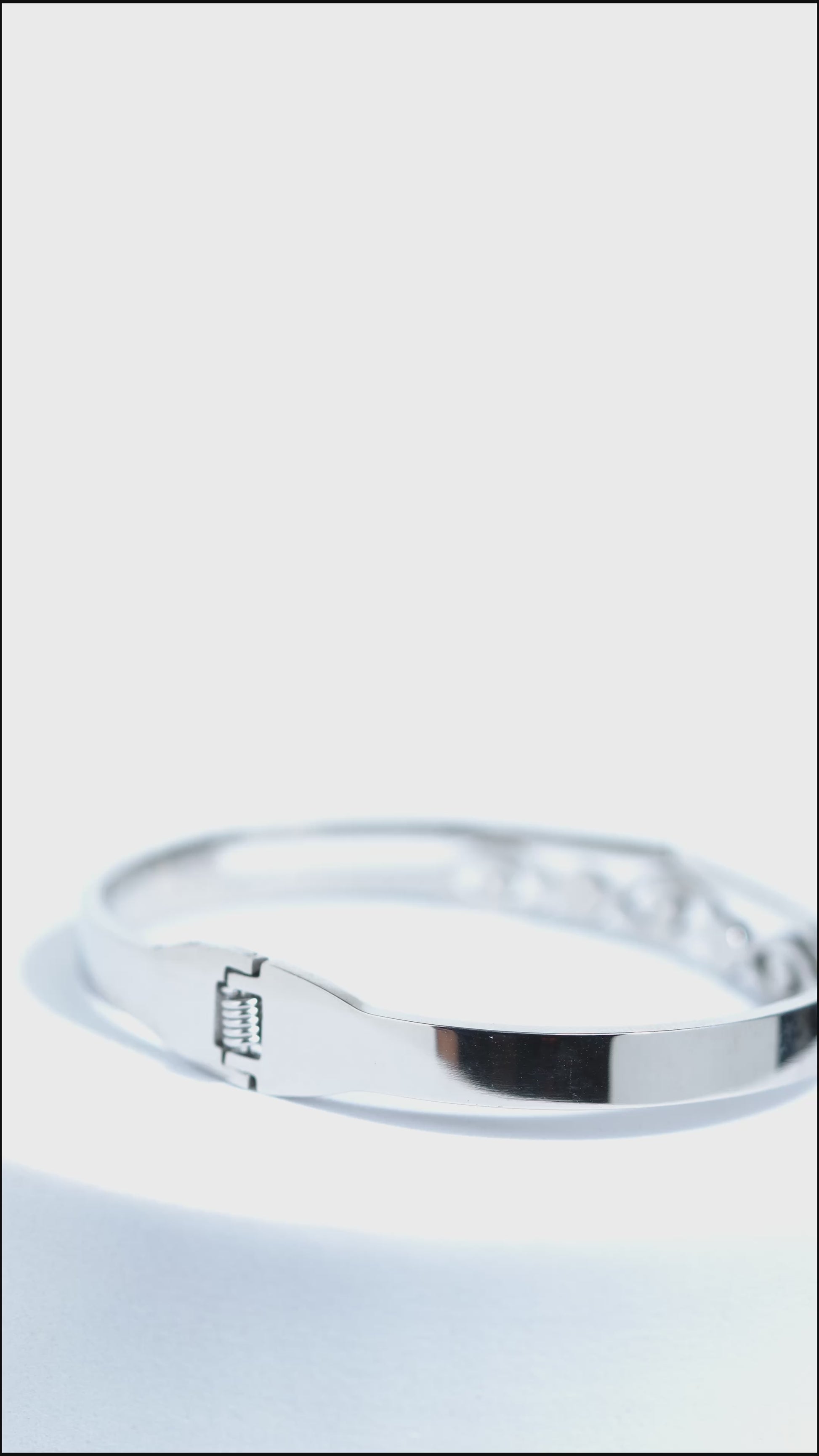 Soléa Ring Stainless Steel Bangle Bracelet For Women