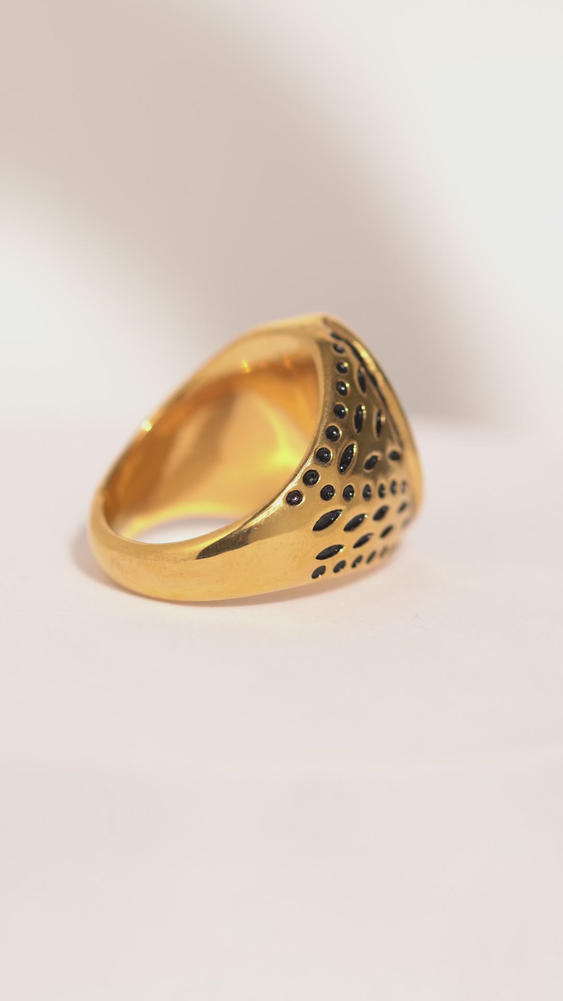 Red Diamond golden Turkish Ring